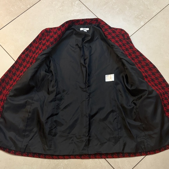 Bar III Red and Black Houndstooth Blazer - Picture 5 of 9